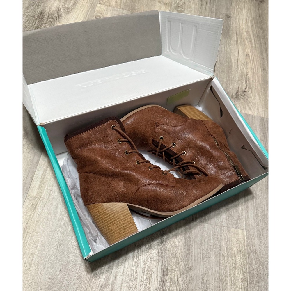 Maurice's‎ zip up brown booties size 9 beautiful condition